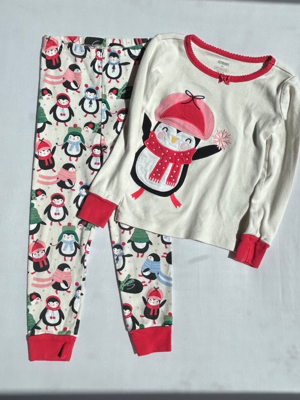 Gymboree Girls Penguin Pajama Set Size 4T White Red Winter PJs